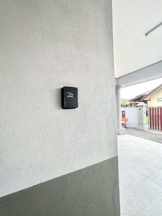 Teratai Homestay 3 Batu Buruk Kuala Terengganu Ngoại thất bức ảnh