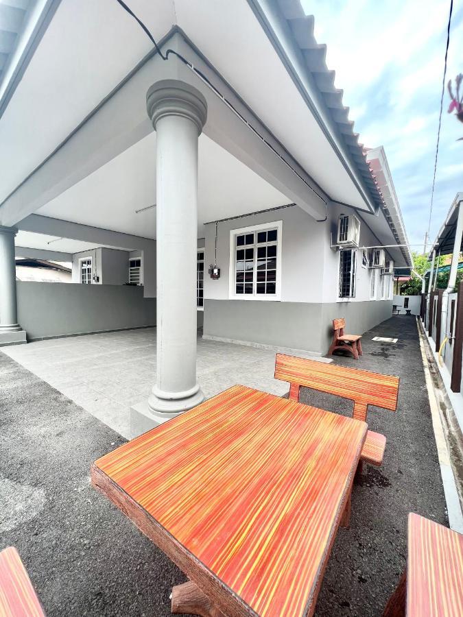 Teratai Homestay 3 Batu Buruk Kuala Terengganu Ngoại thất bức ảnh