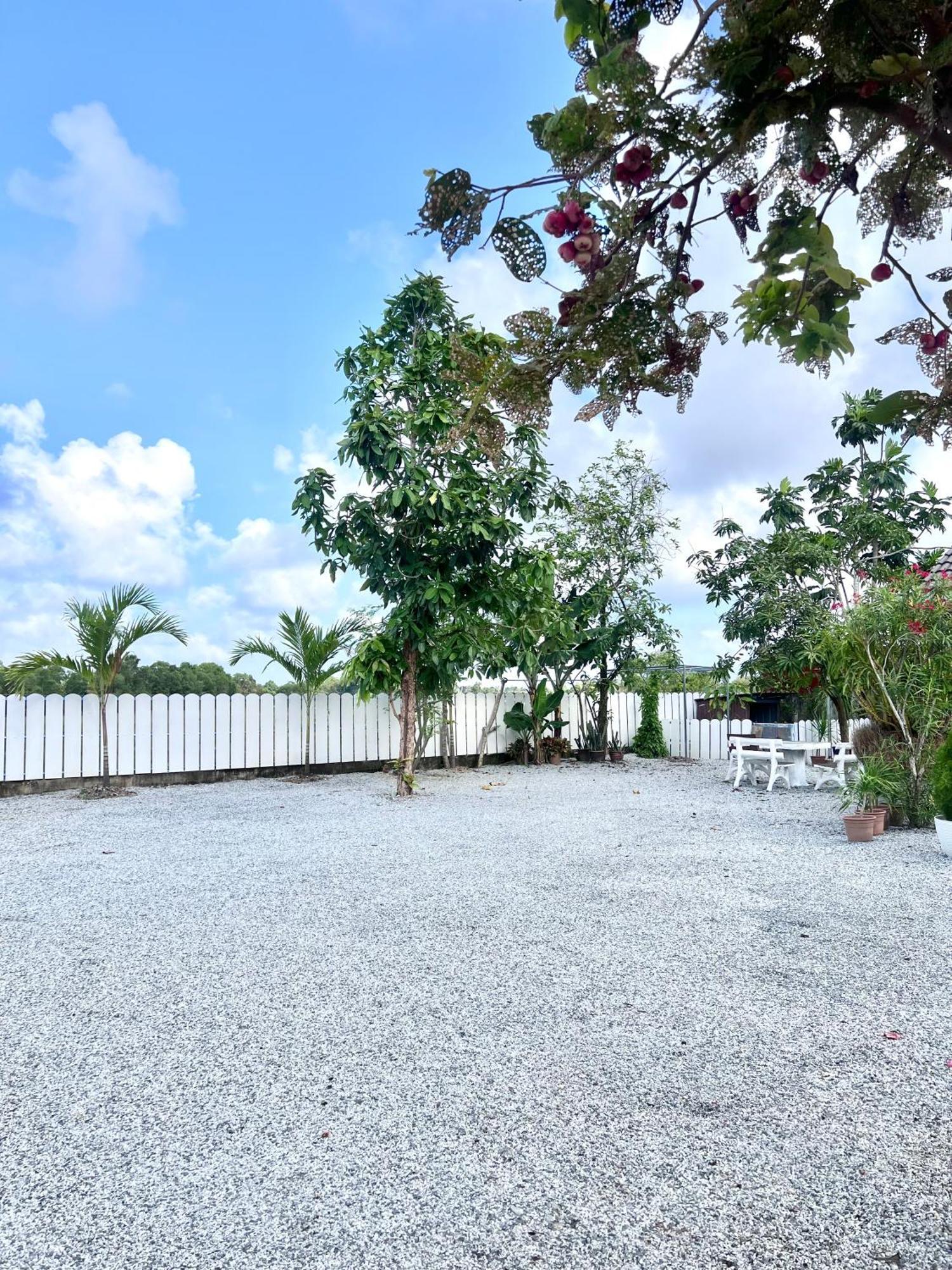 Teratai Homestay 3 Batu Buruk Kuala Terengganu Ngoại thất bức ảnh